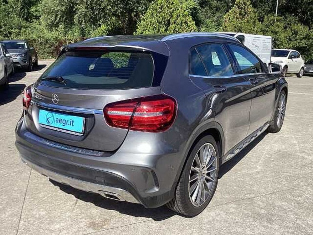 Mercedes-Benz GLA SUV usata a Roma (8)