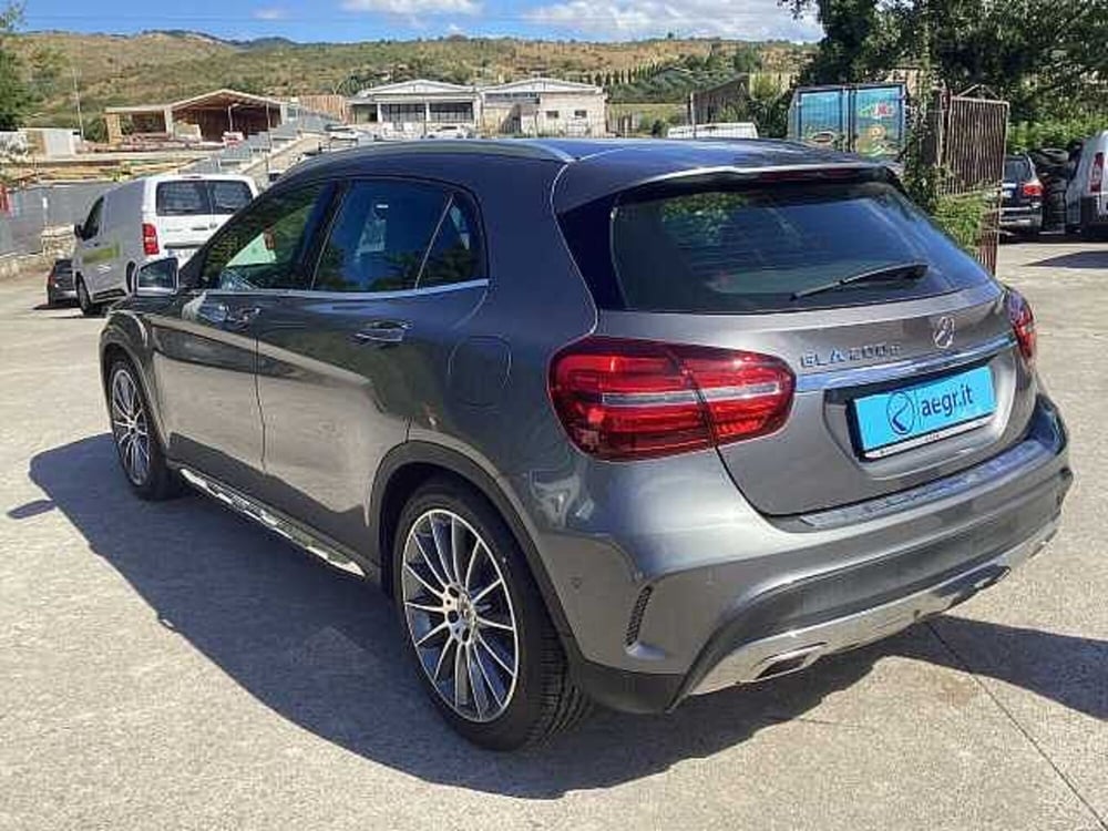 Mercedes-Benz GLA SUV usata a Roma (2)