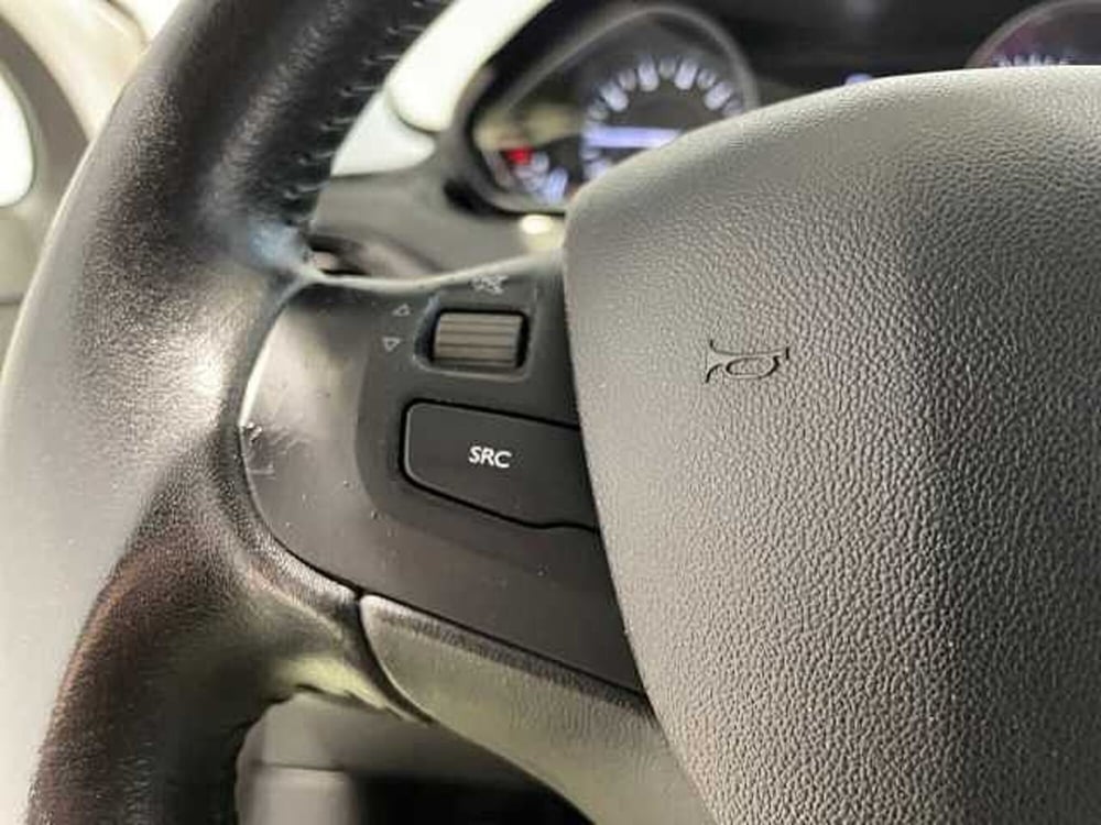 Peugeot 208 usata a Ravenna (17)
