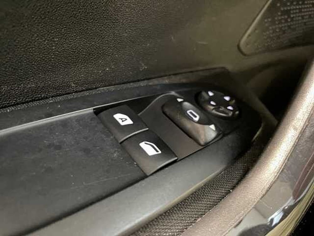 Peugeot 208 usata a Ravenna (19)