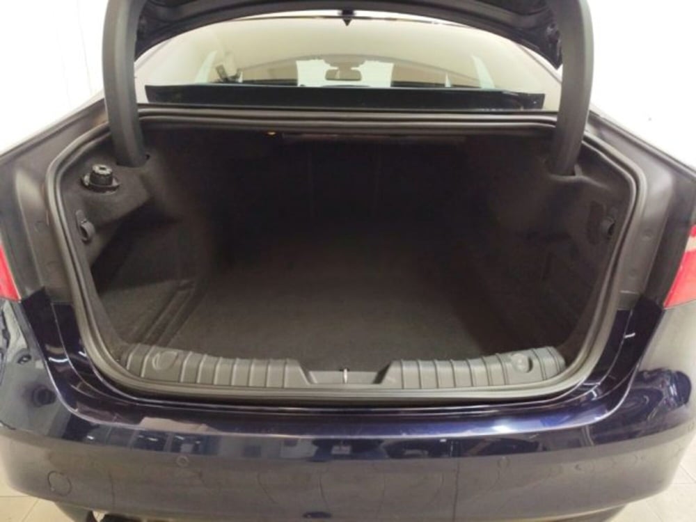 Jaguar XF usata a Modena (13)
