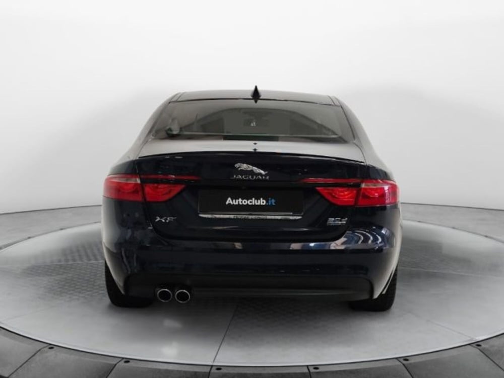 Jaguar XF usata a Modena (19)
