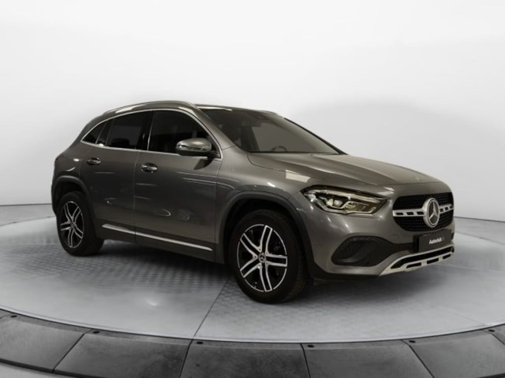 Mercedes-Benz GLA SUV usata a Modena (16)