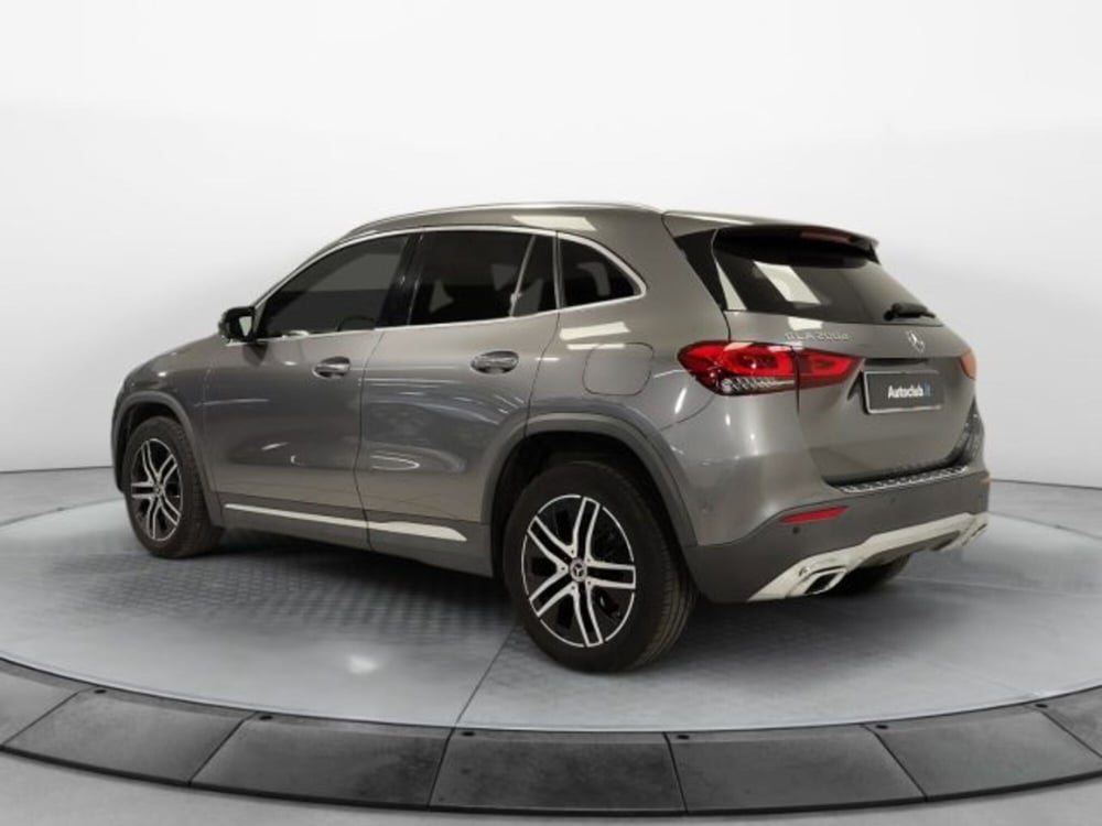 Mercedes-Benz GLA SUV usata a Modena (18)
