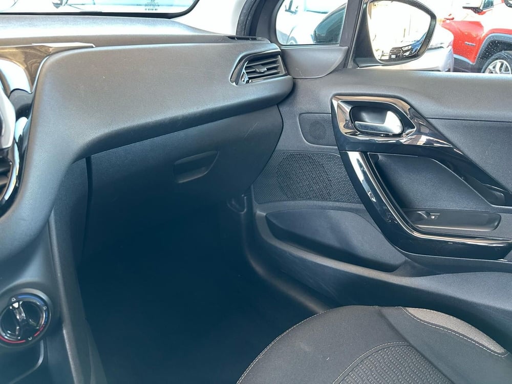 Peugeot 208 usata a Brescia (15)