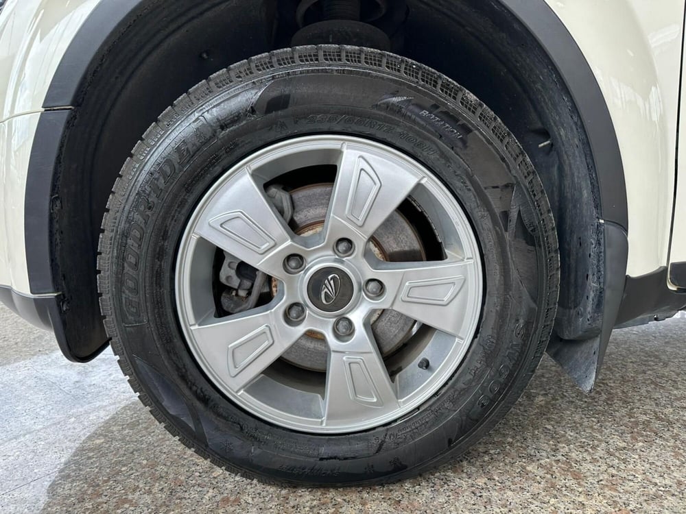 Mahindra XUV500 usata a Brescia (7)