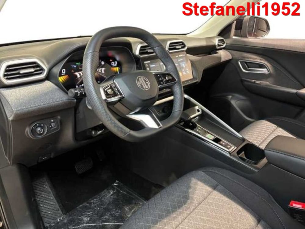 Mg ZS EV nuova a Bologna (11)