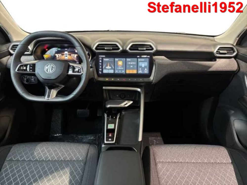 Mg ZS EV nuova a Bologna (13)