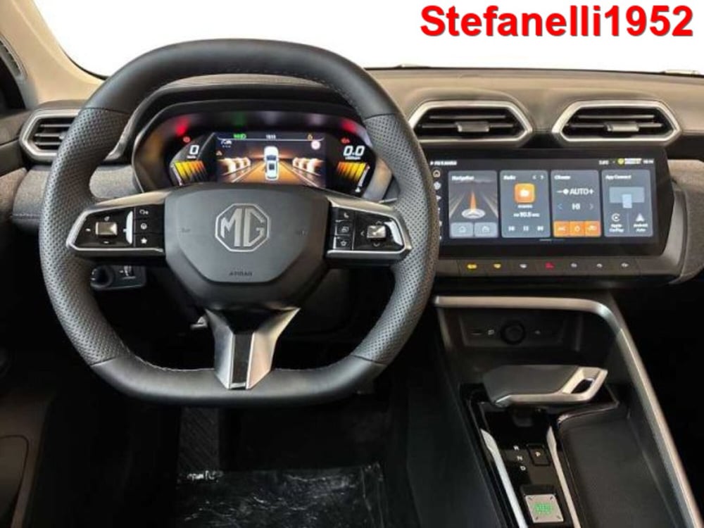Mg ZS EV nuova a Bologna (14)