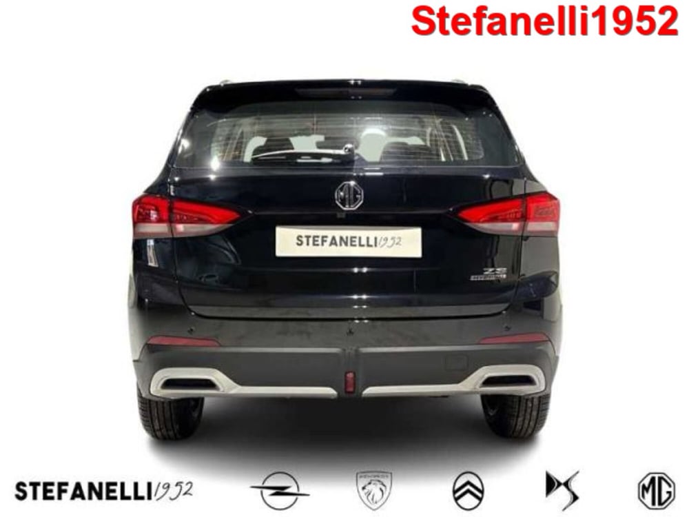 Mg ZS EV nuova a Bologna (6)
