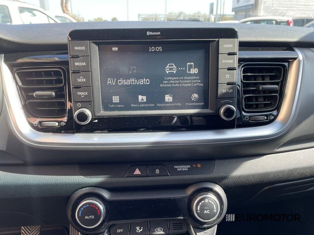 Kia Stonic usata a Bari (15)