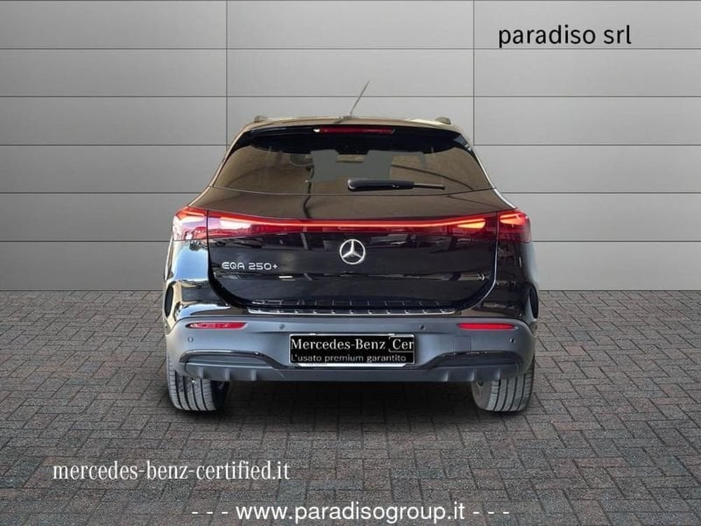 Mercedes-Benz EQA nuova a Catanzaro (4)