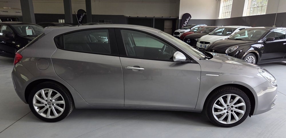 Alfa Romeo Giulietta usata a Torino (13)