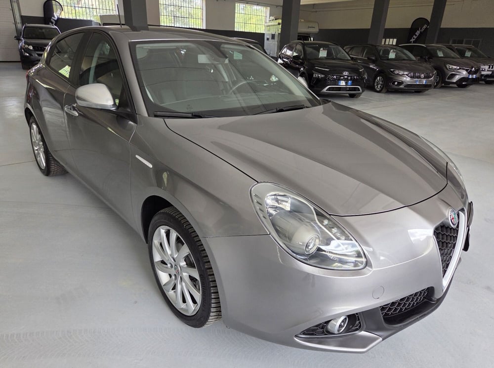 Alfa Romeo Giulietta usata a Torino (2)