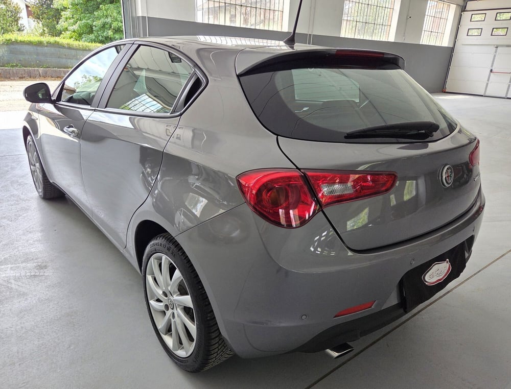 Alfa Romeo Giulietta usata a Torino (4)