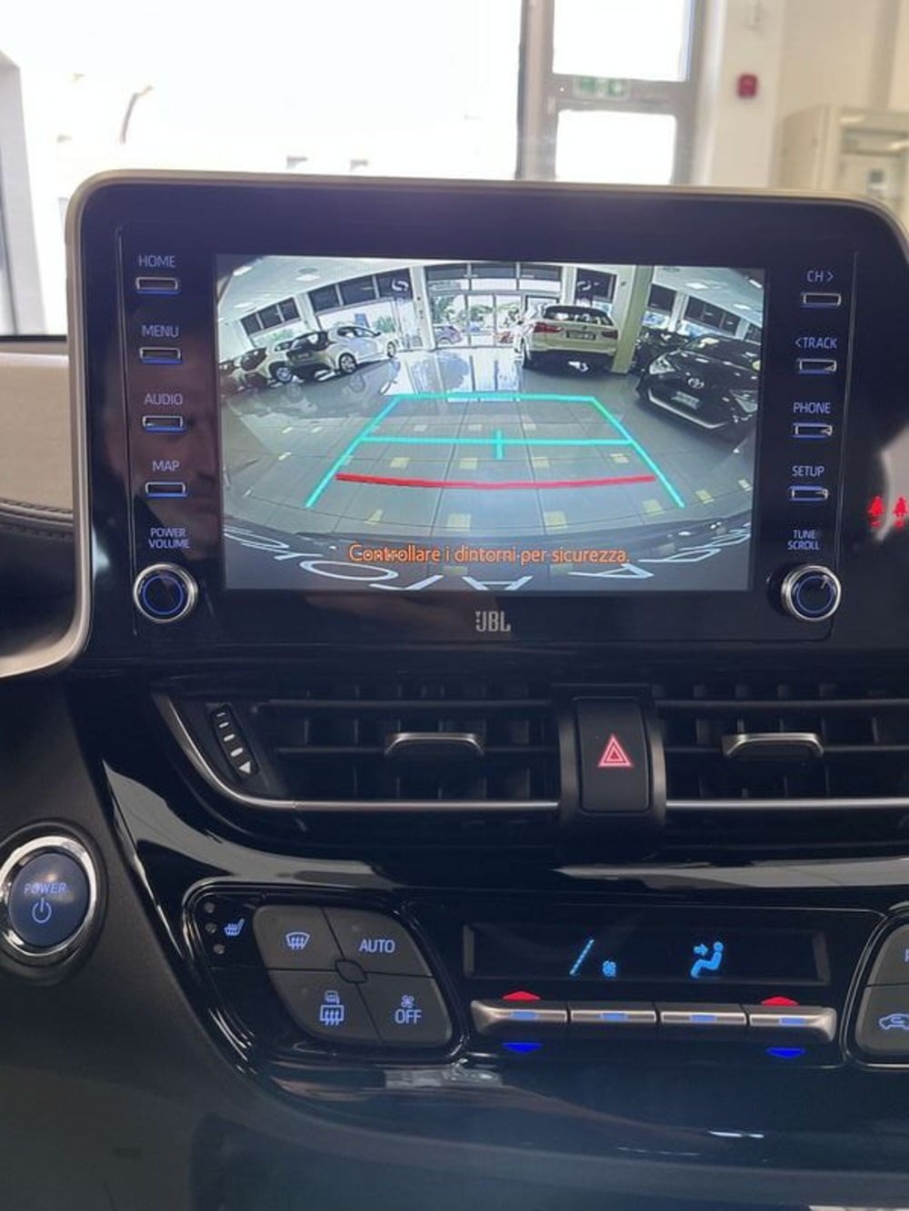 Toyota Toyota C-HR usata a Prato (14)