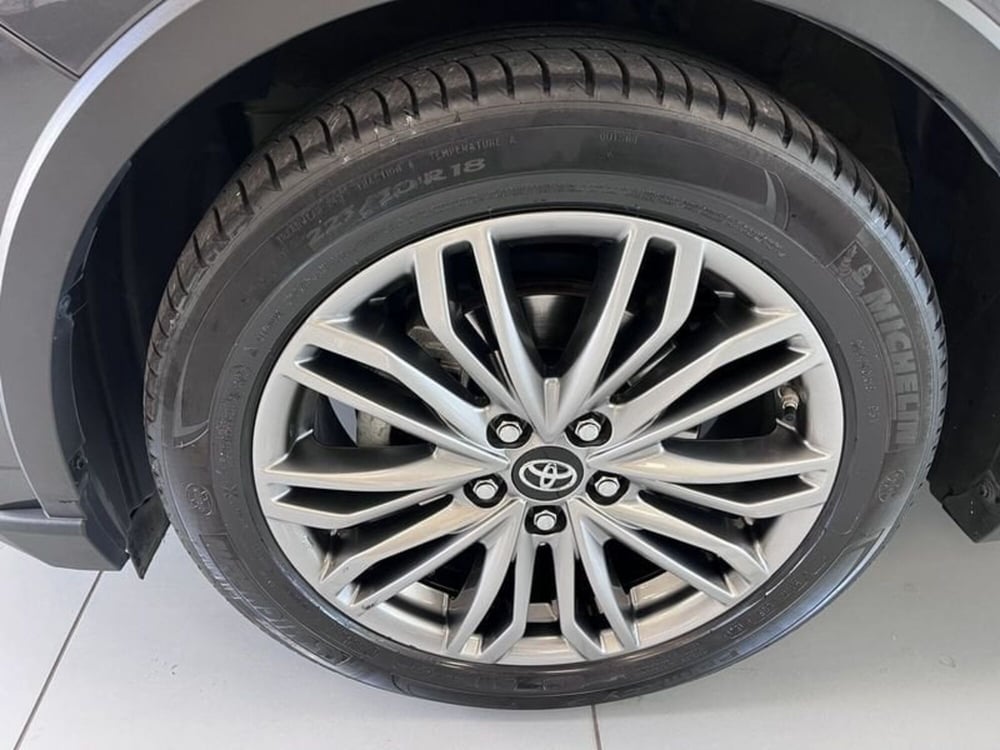 Toyota Toyota C-HR usata a Prato (15)