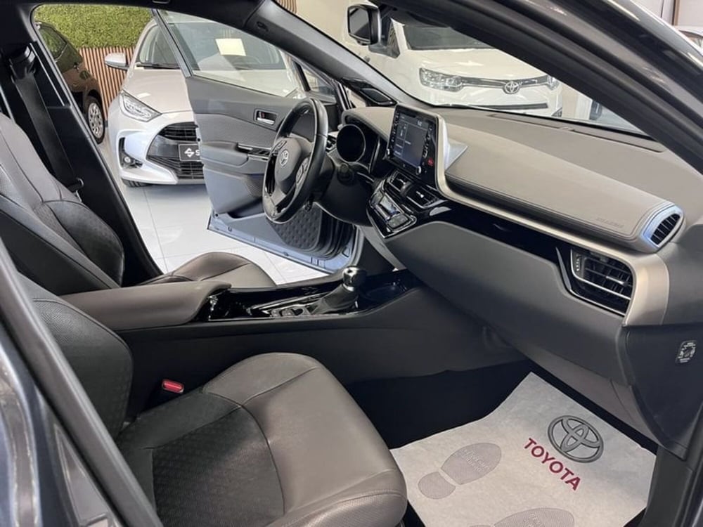 Toyota Toyota C-HR usata a Prato (9)