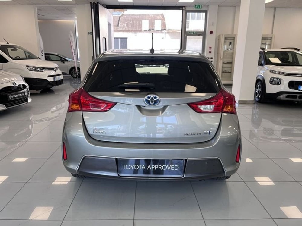 Toyota Auris usata a Prato (5)
