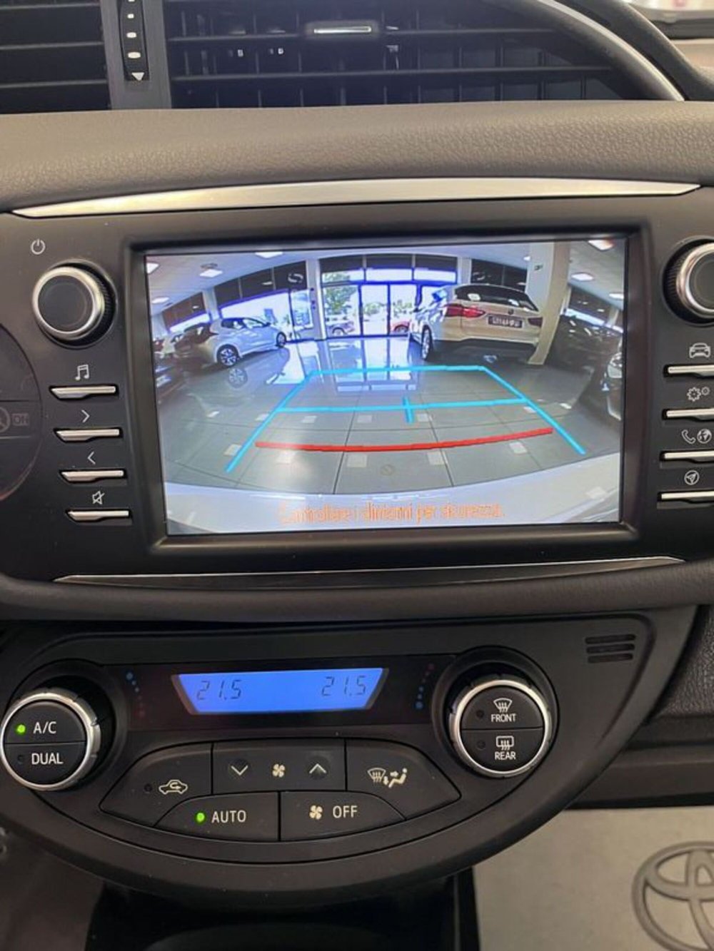Toyota Yaris usata a Prato (13)