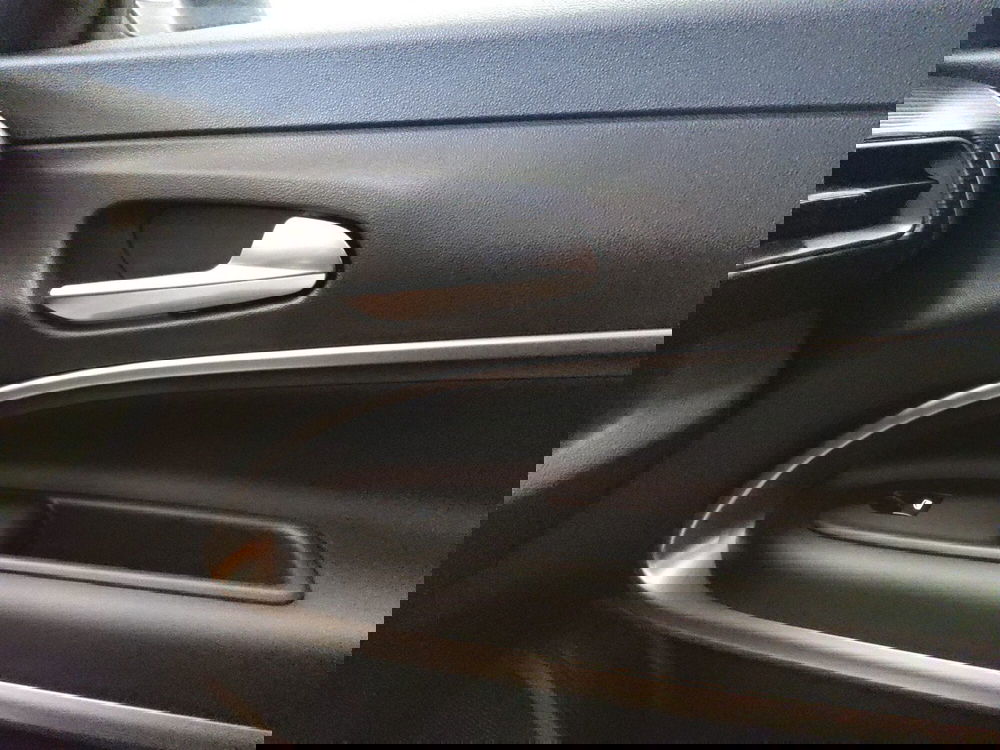 Jeep Avenger nuova a Monza e Brianza (20)