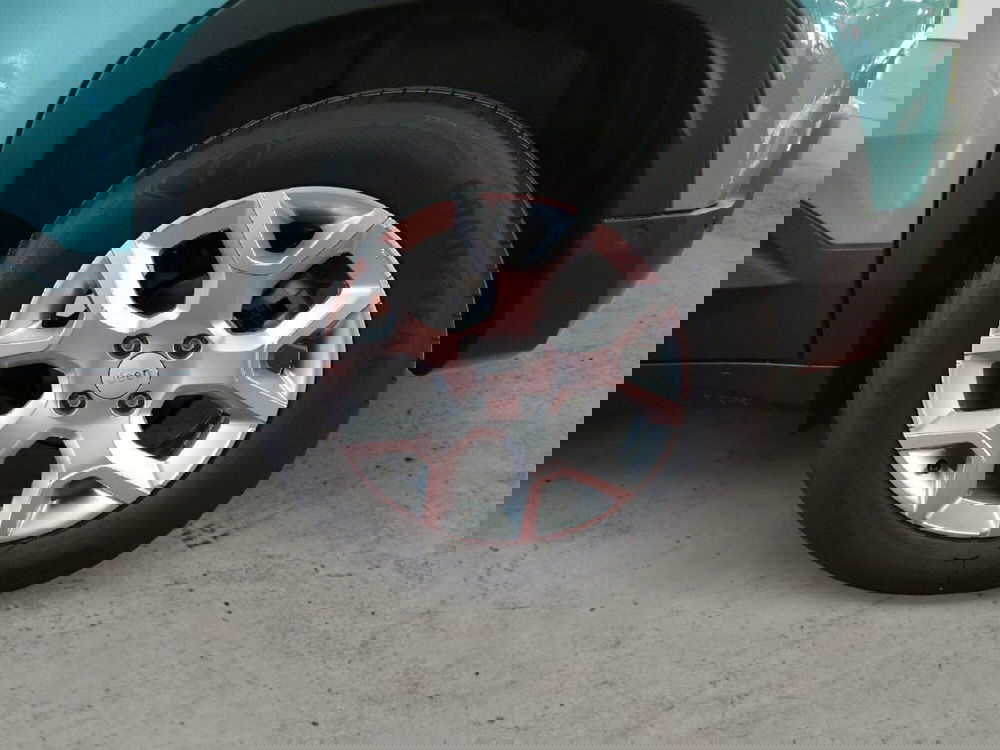 Jeep Avenger nuova a Monza e Brianza (9)