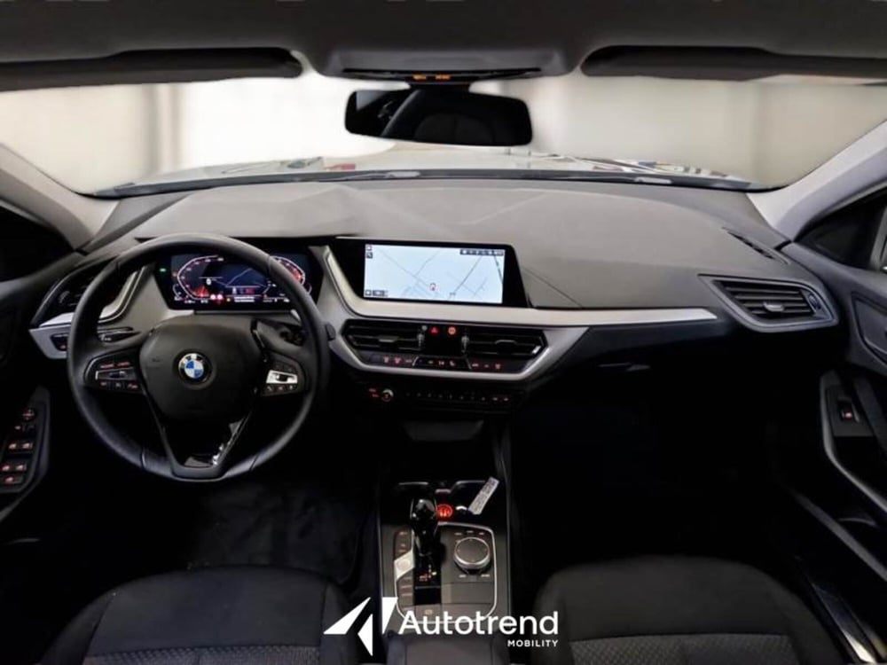 BMW Serie 1 5p. usata a Bari (7)