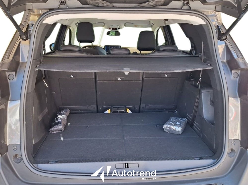 Peugeot 5008 usata a Bari (12)