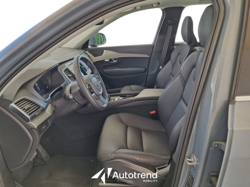 Volvo XC90 usata a Bari (6)