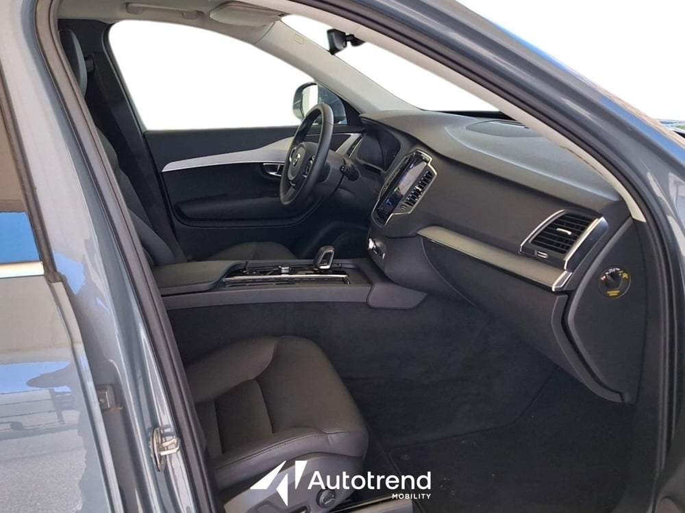 Volvo XC90 usata a Bari (7)