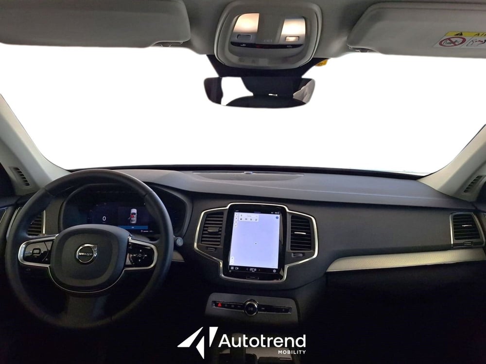 Volvo XC90 usata a Bari (8)