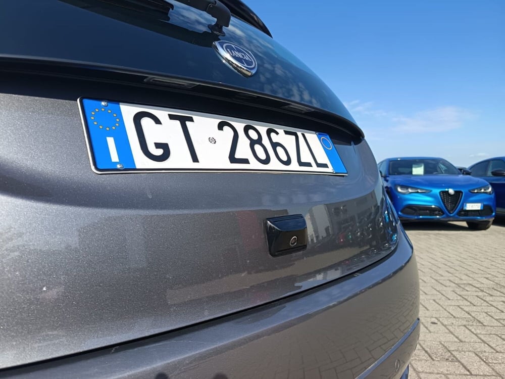 Lancia Ypsilon usata a Alessandria (11)