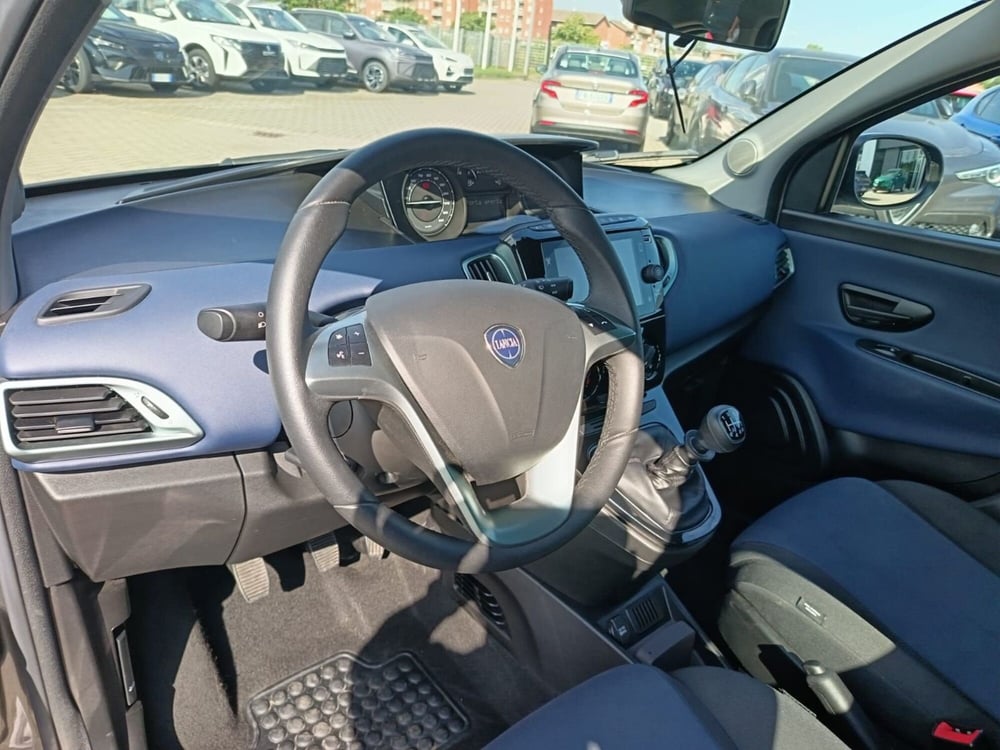 Lancia Ypsilon usata a Alessandria (16)