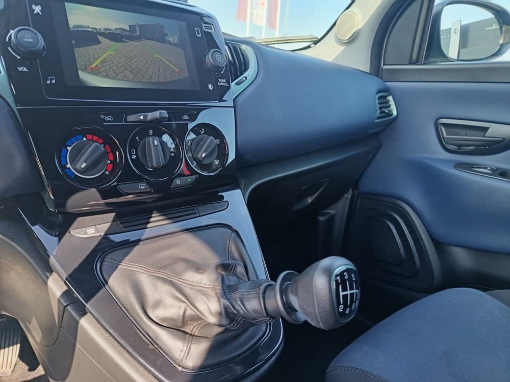 Lancia Ypsilon usata a Alessandria (18)