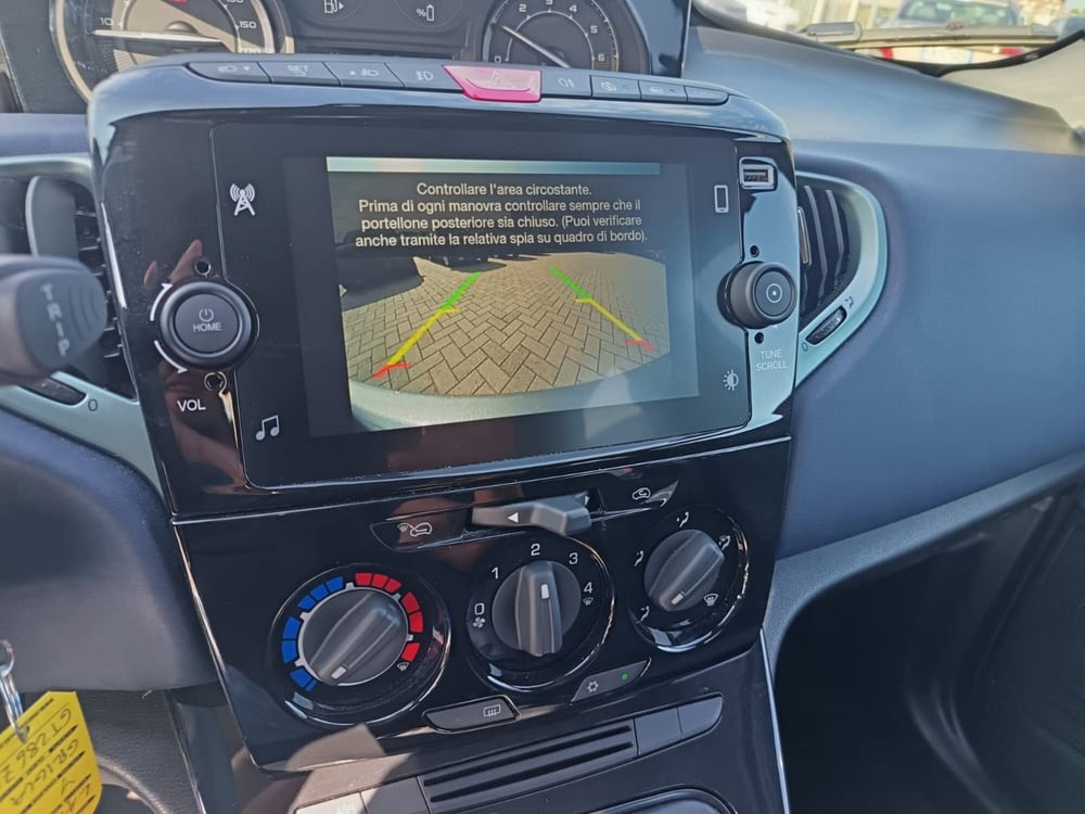 Lancia Ypsilon usata a Alessandria (19)