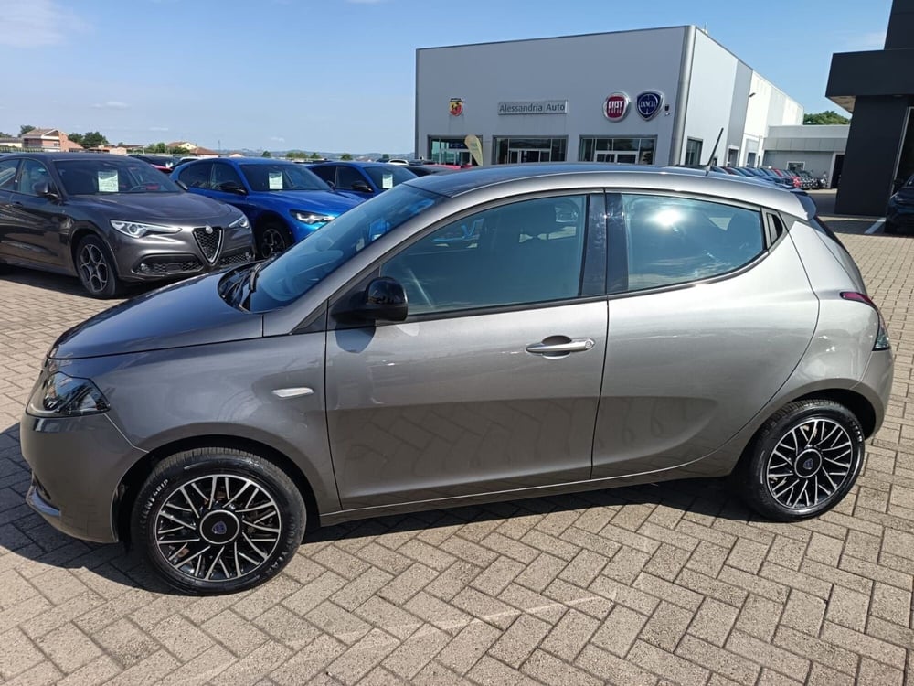 Lancia Ypsilon usata a Alessandria (8)