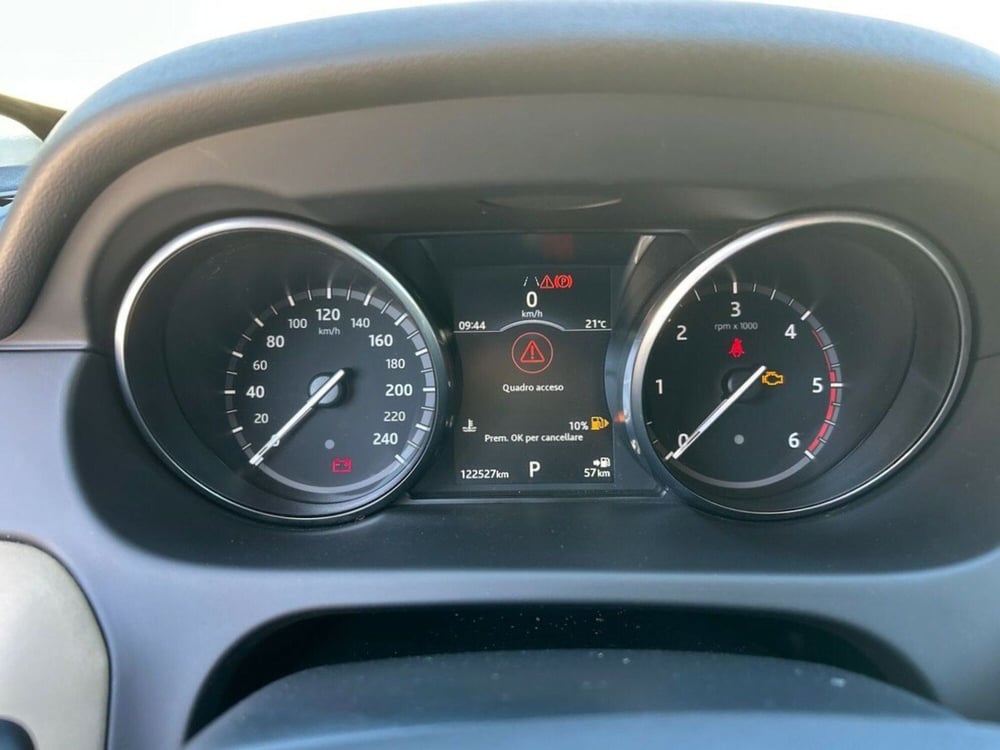 Land Rover Discovery Sport usata a Lecco (9)