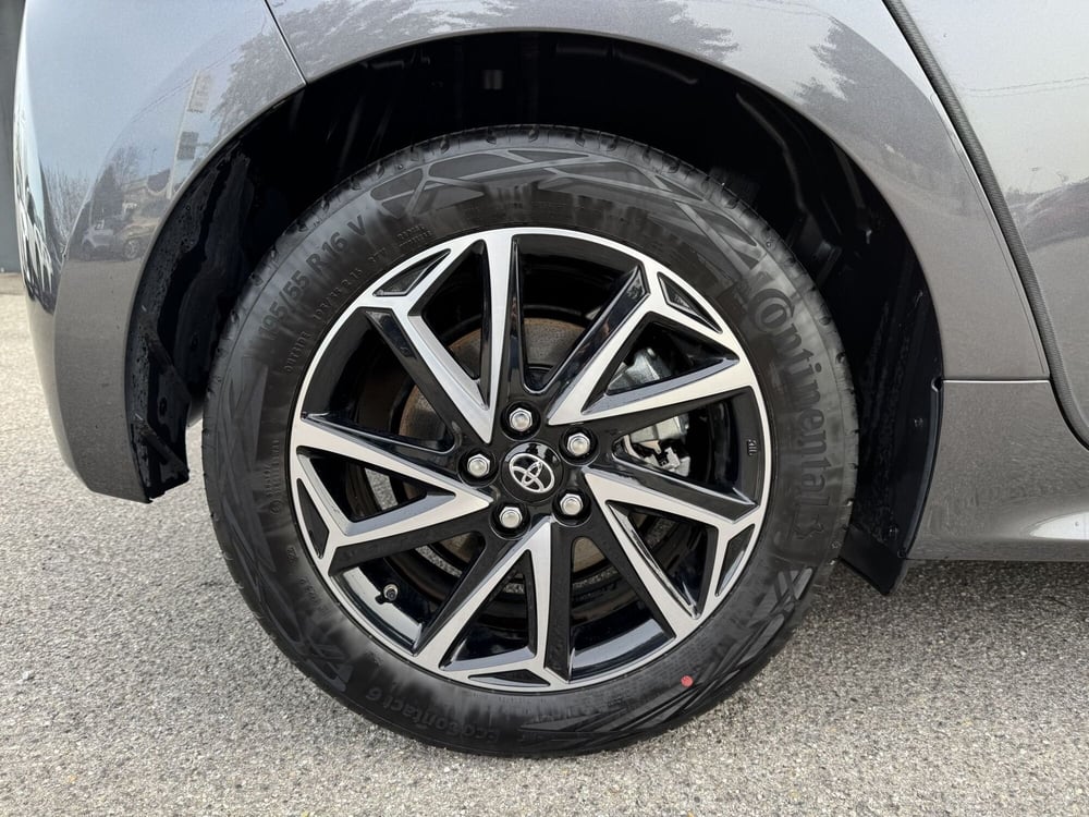 Toyota Yaris usata a Como (12)