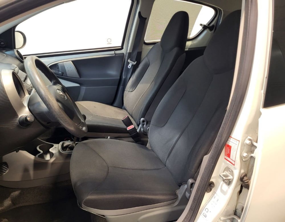 Toyota Aygo usata a Ferrara (6)