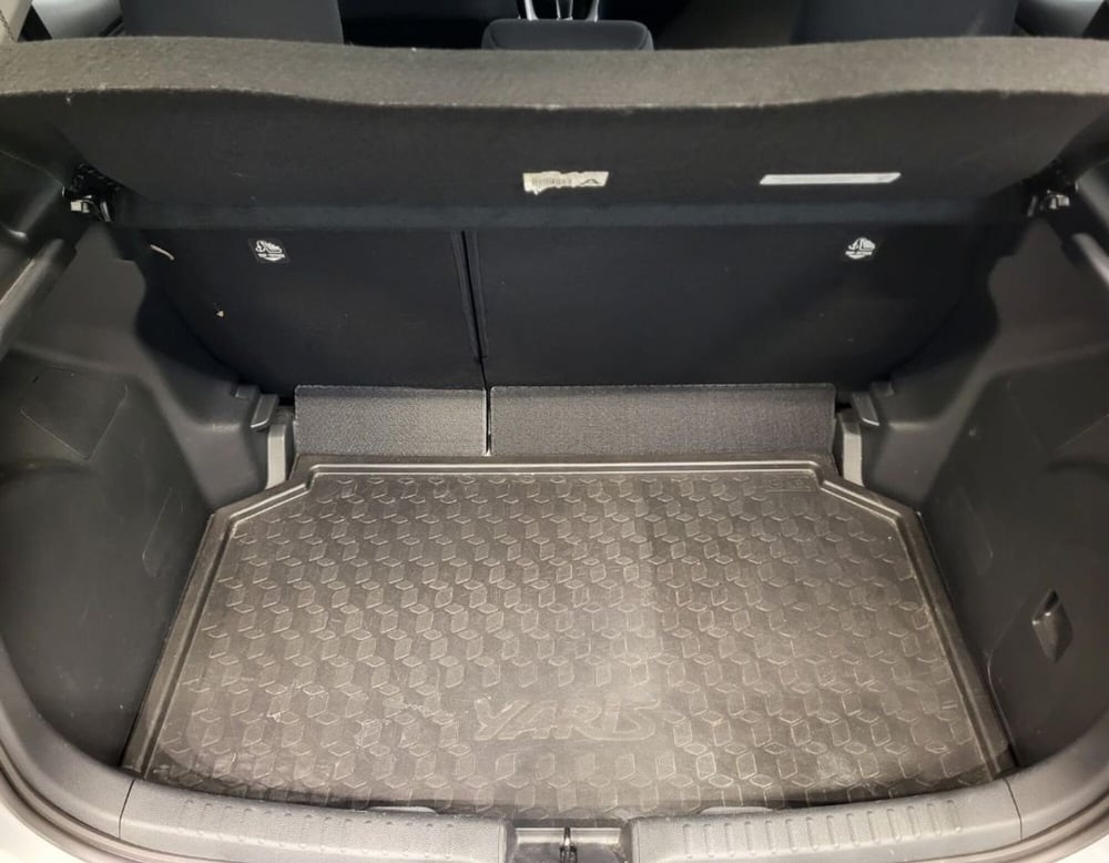 Toyota Yaris usata a Ferrara (11)