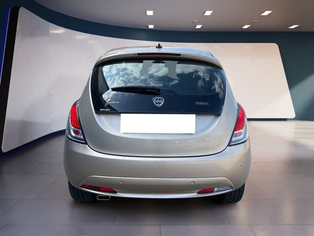 Lancia Ypsilon usata a Torino (6)