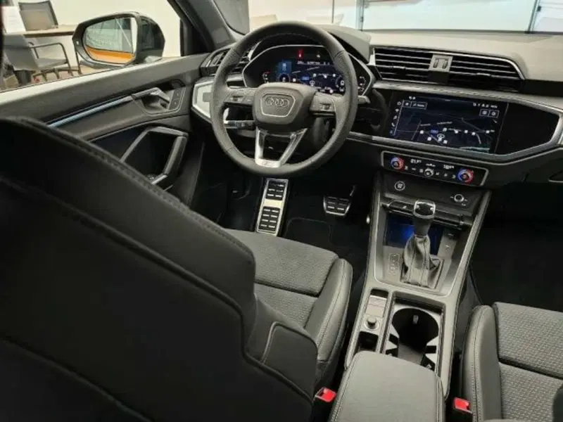 Audi Q3 nuova a Bologna (7)