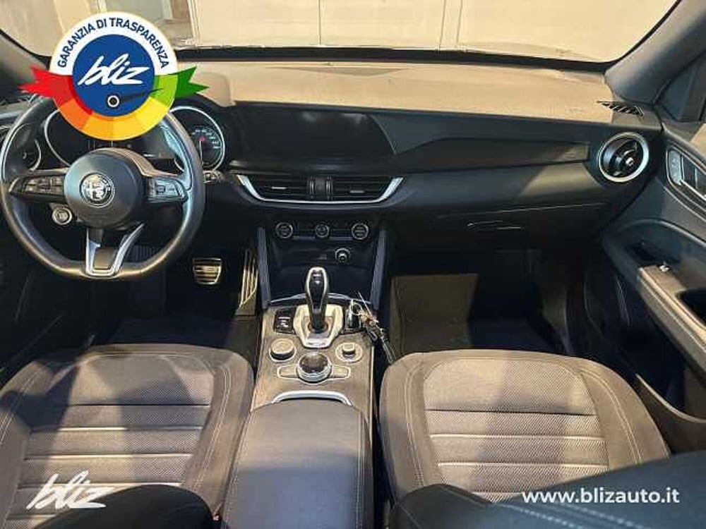 Alfa Romeo Stelvio usata a Udine (12)