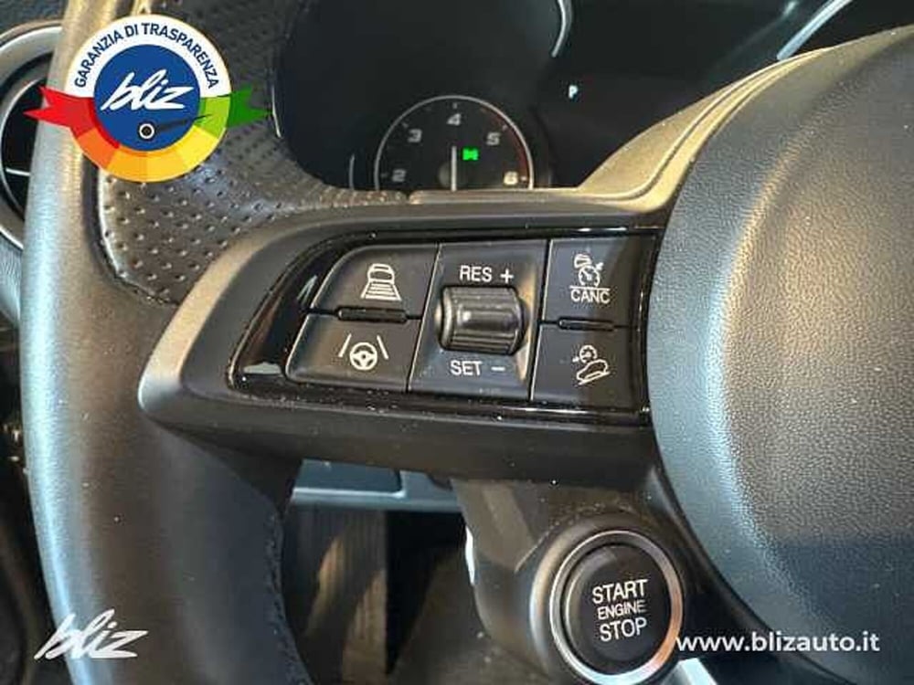Alfa Romeo Stelvio usata a Udine (17)
