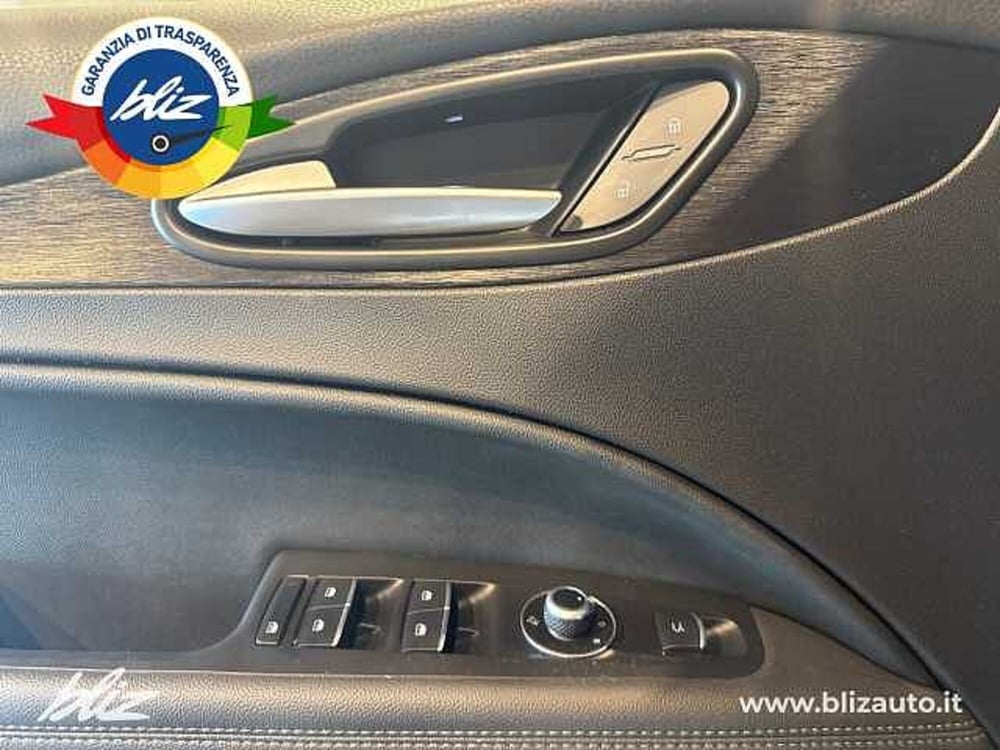 Alfa Romeo Stelvio usata a Udine (19)