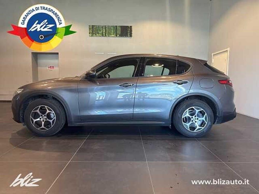 Alfa Romeo Stelvio usata a Udine (2)