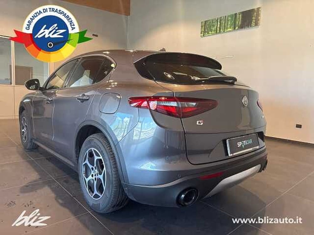 Alfa Romeo Stelvio usata a Udine (3)