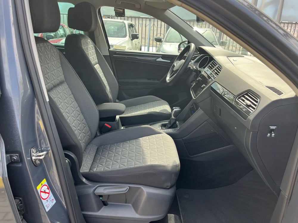 Volkswagen Tiguan usata a Milano (12)