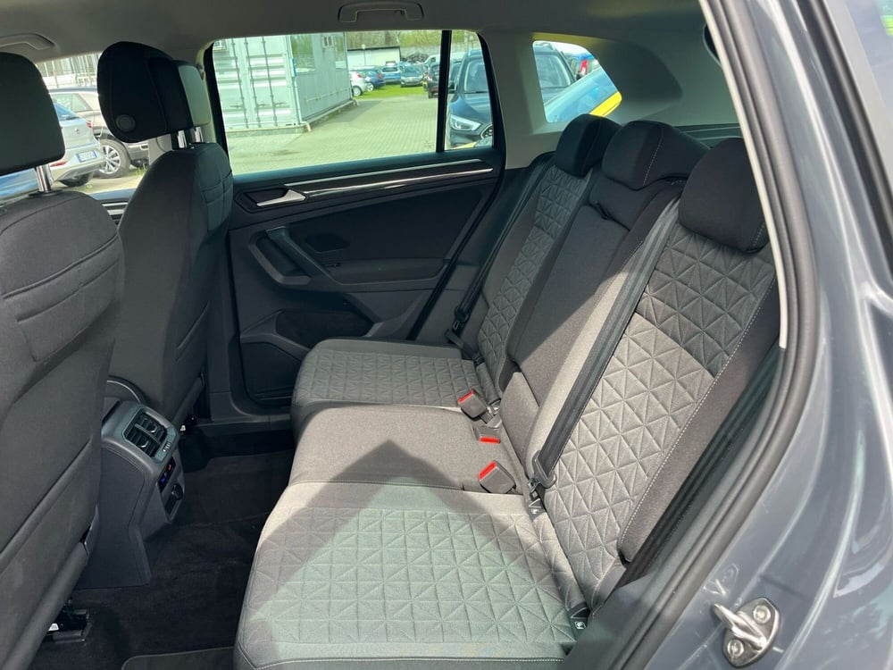 Volkswagen Tiguan usata a Milano (13)