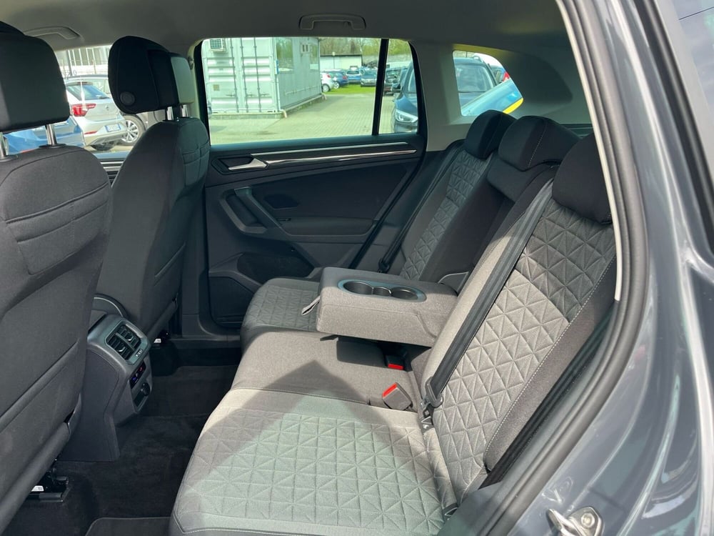 Volkswagen Tiguan usata a Milano (14)